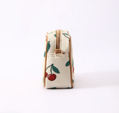 CAMERA-CHERRY-CREAM | Cherry Camera Crossbody Bag In Cream Backdrop